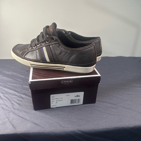 Coach shoe - Picture 1 of 3